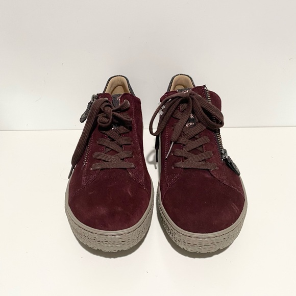 Women's Burgundy Hartjes Bordo‎ Phil Luxe Suede Sneakers - Picture 2 of 9